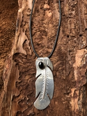 Indianerschmuck Anh�nger am Lederband