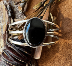 Indianerschmuck Armreif Onyx