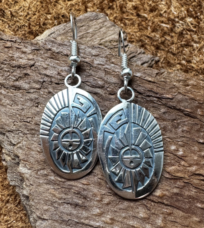 Navajo Silberohrringe Sonnensymbol