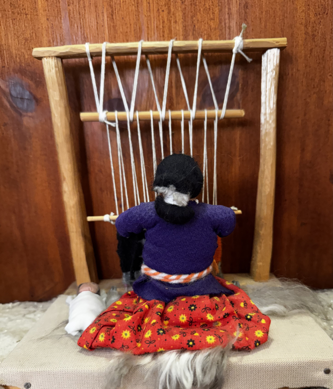Navajo Puppe mit Webstuhl