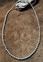Silberperlenkette